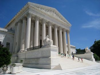 800px-Oblique_facade_1,_US_Supreme_Court